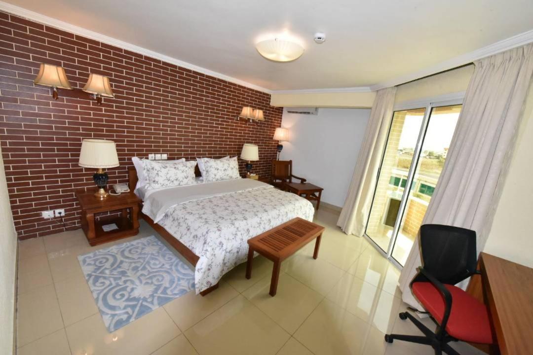 Grand Hotel Aeroport, Douala Luaran gambar