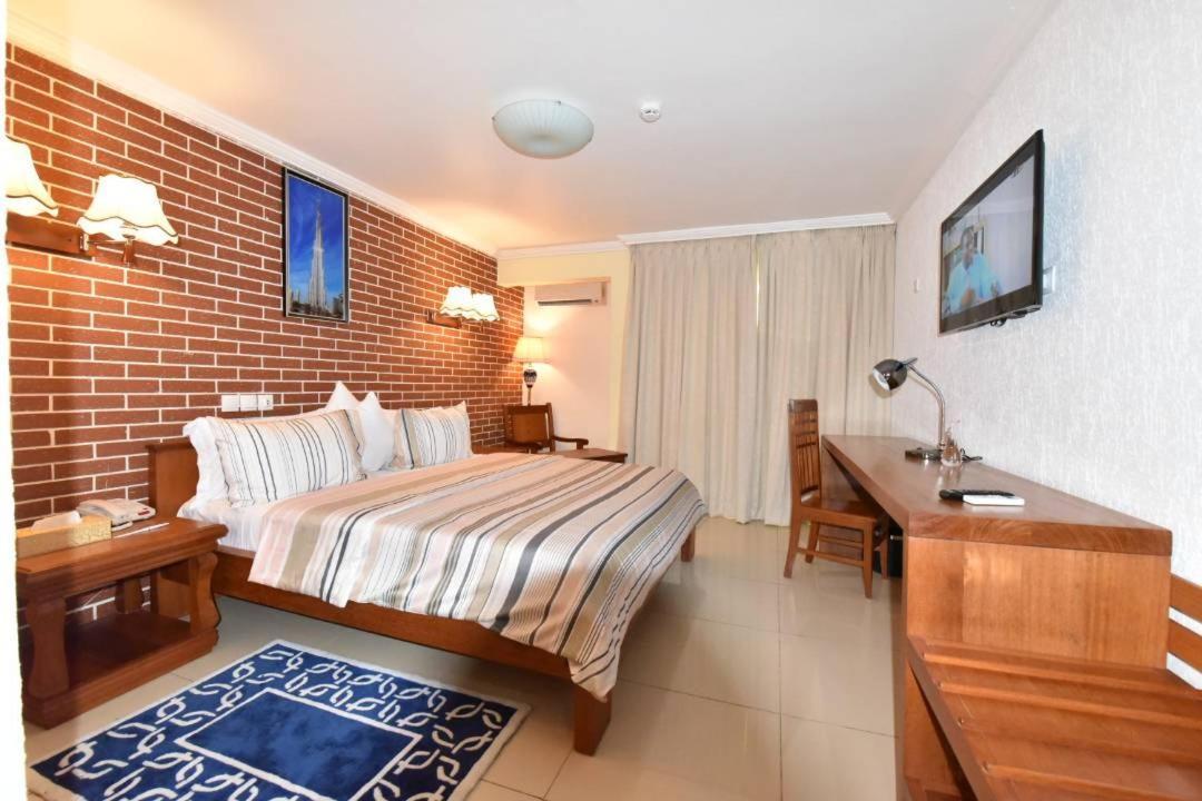 Grand Hotel Aeroport, Douala Luaran gambar